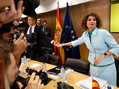 La ministra de Hacienda, María Jesús Montero, antes de presidir el Consejo de Política Fiscal y Financiera (CPFF), este lunes en Madrid.