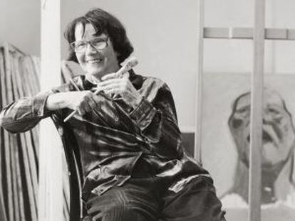 Maria Lassnig, en su estudio de Viena en 1998.