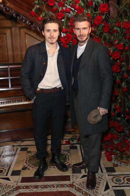 Brooklyn y David Beckham en una fiesta durante la London Fashion Week en 2019.