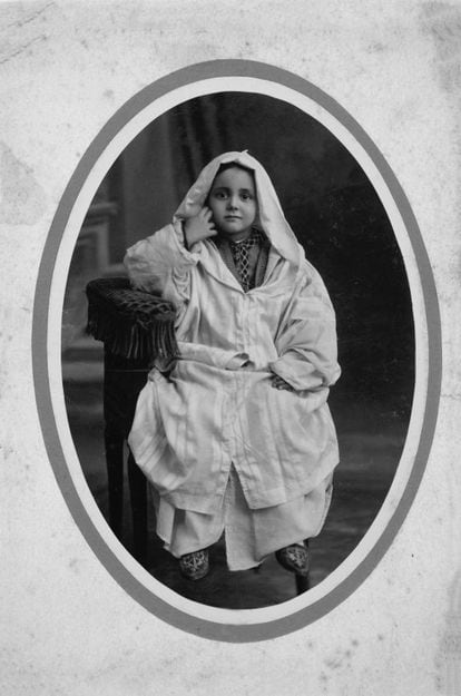 José Luis Sampedro fotografiado de niño en Tánger, donde vivió hasta los 13 años.