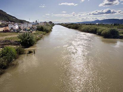 El r&iacute;o J&uacute;car a su paso por Cullera.