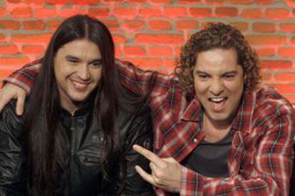 Rafa, ganador de 'La Voz', con su 'coach' David Bisbal