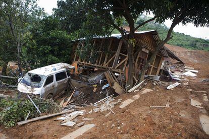 Una casa destruida en La Pintada tras el alud que sepult&oacute; a unos 70 vecinos e la localidad.
