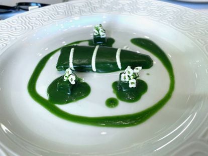 Acedías con salsa de alga codium (Menú 2020) J.C. CAPEL