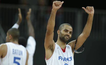 Tony Parker, en un partido con Francia.