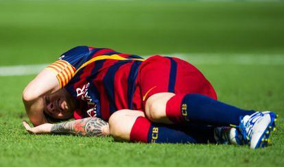 Messi es queixa pel dolor de la lesió.