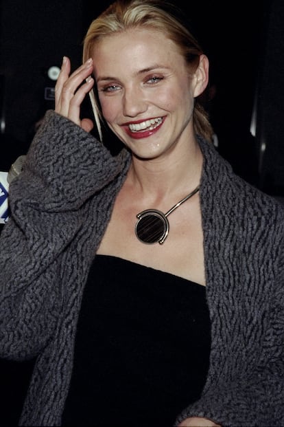 Actress Cameron Díaz at the New York Film Critics Circle awards ceremony, where she received the award for best actress for her role in 'Something About Mary' (1998).