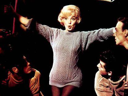 Marilyn Monroe interpreta 'My heart belongs to Daddy' en el filme 'Let's make love'