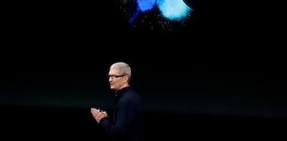 Tim Coom, presidente de Apple, durante una presentación reciente.