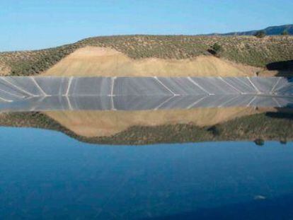 Balsa de riego ejecutada por Seiasa en Murcia.