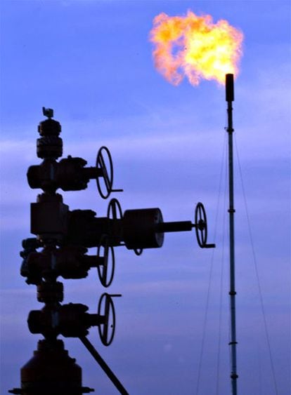 Controlador de flujo en una explotación de petróleo y gas natural en Liberty County, en las cercanías de la ciudad tejana de Houston.