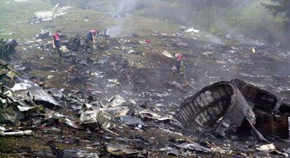 Estado en el que qued&oacute; el Yak-42 tras el accidente.