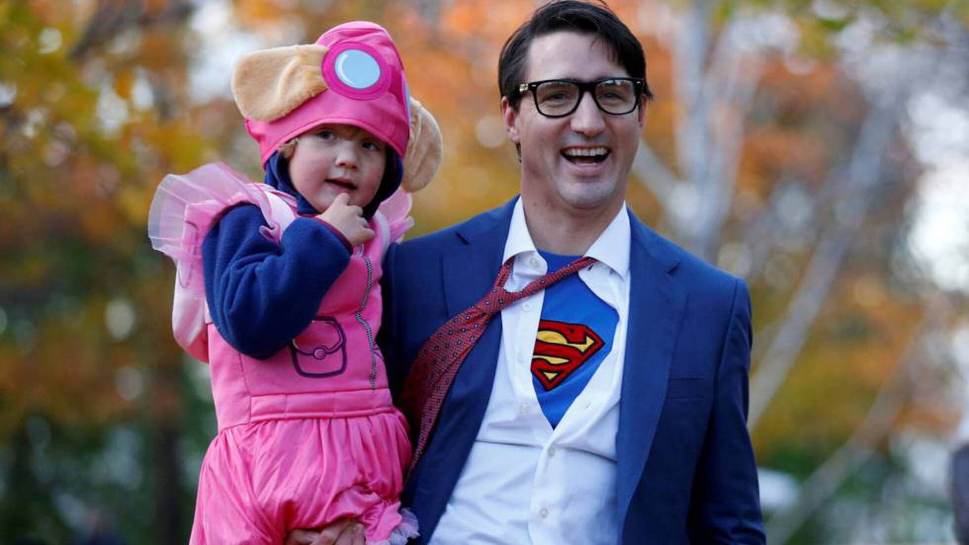Mansión Puñado Dictar Halloween: Justin Trudeau se viste de Superman | Gente | EL PAÍS