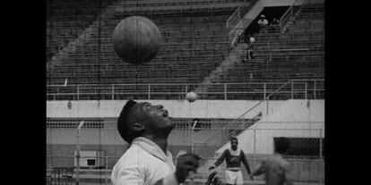 Pelé, en un instante del documental 'Pelé'.