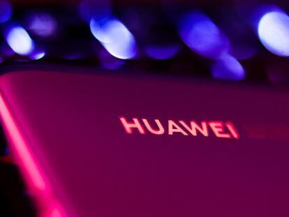 Logotipo de Huawei.