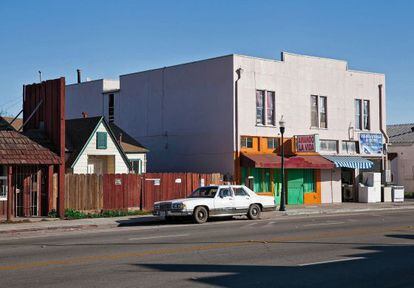 Escena en una de las calles de Salinas, donde muchos jóvenes se enrolan en grupos violentos.