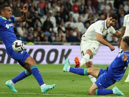 Marco Asensio remataba a portería para marcar el único gol del Real Madrid, este sábado ante el Getafe.
