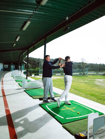 “Tengas el nivel que tengas, en golf siempre debes tener un entrenador”, dice Kiko Luna. El coach de Javier García se crio entre los hoyos de golf. 