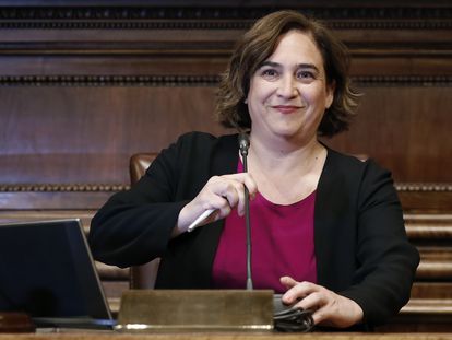 29/04/2022.- La alcaldesa de Barcelona, Ada Colau, durante el pleno del Ayuntamiento de Barcelona. EFE/Andreu Dalmau