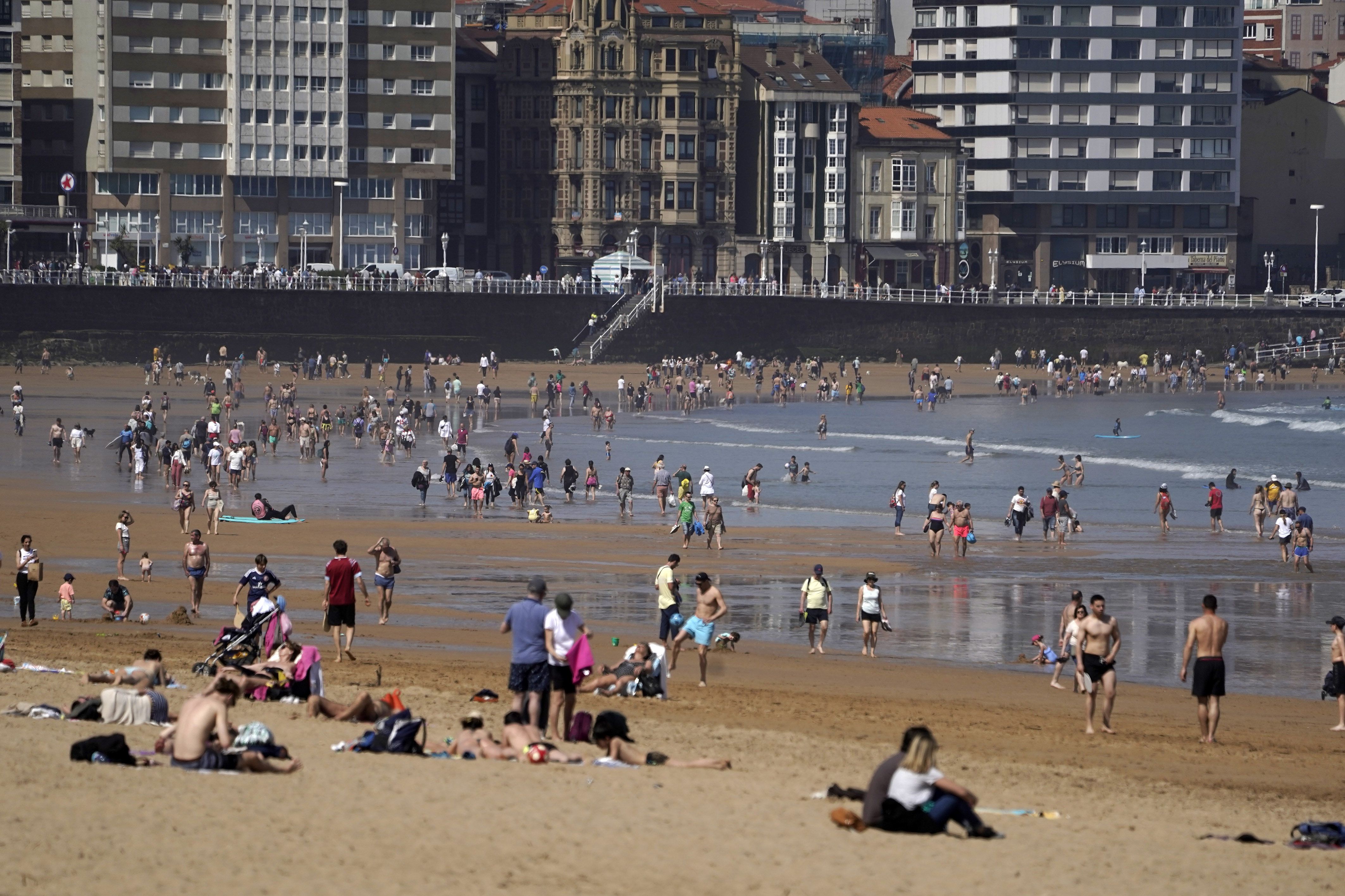 Las temperaturas bajarán a partir de hoy en la mitad norte y del miércoles en el centro y sur