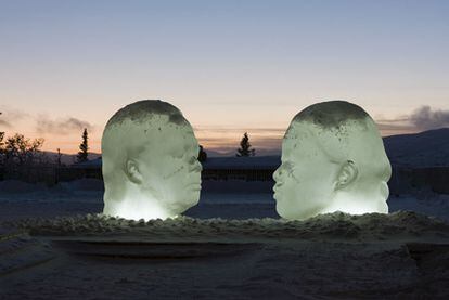 La pieza<i> Dialogue,</i> de Jaume Plensa, en el parque de escultura de Yorkshire.