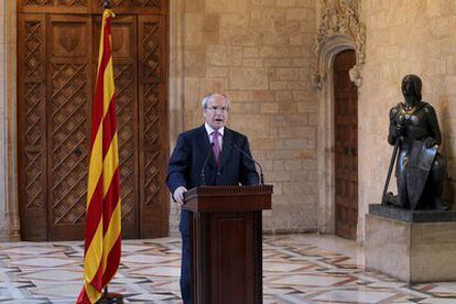 El presidente catalán José Montilla comparece ante los medios tras el fallo del Constitucional sobre el Estatuto.