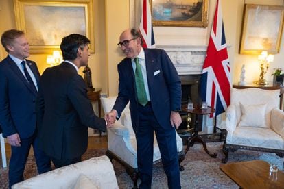 Galán, con el primer ministro británico, Rishi Sunak, en presencia del secretario de Seguridad Energética del Reino Unido, Grant Shapps.