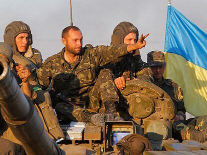 Soldados ucranios en Mariúpol