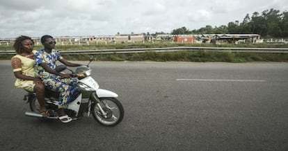 Motoristas en Benin.