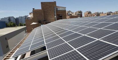 Paneles solares en una vivienda en Madrid