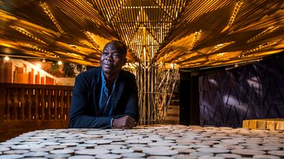 Francis Kéré, en el museo ICO de Madrid en 2018.