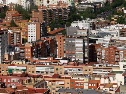 La vivienda arranca 2022 con una subida anual del 6,2%, pero se modera al 0,7% mensual