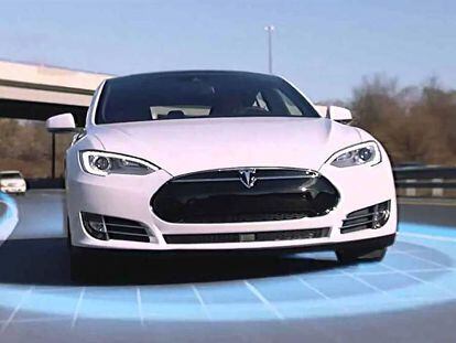 Así evita accidentes el sistema de cambio de carril de un Tesla con autopilot (vídeo)