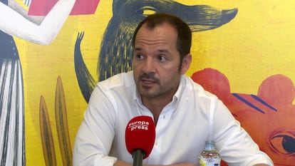 El humorista, guionista y escritor Ángel Martín en la Feria del Libro de Valladolid.