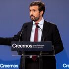 BARCELONA, 31/08/2021.- El líder del PP, Pablo Casado, durante su intervención en la mesa redonda "Unidad nacional y Estado autónomo contra el nacionalismo", en el que han participado representantes de varias entidades constitucionales como la Sociedad Civil Catalana o la Asamblea por un colegio bilingüe. EFE / Quique García