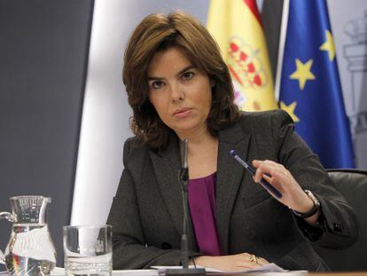 La vicepresidenta del Gobierno, Soraya S&aacute;enz de Santamar&iacute;a, tras el consejo de ministros.