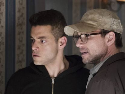 Rami Malek y Christian Slater, en la segunda temporada de &#039;Mr. Robot&#039;.