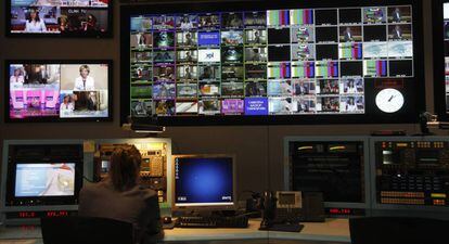 Control de emisiones de televisión de Cellnex en Torrespaña.
