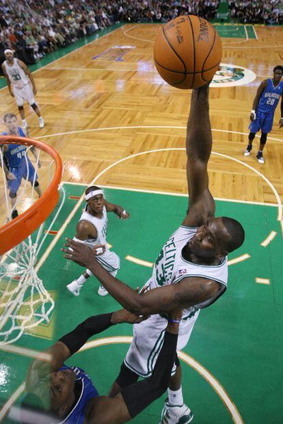 Kendrick Perkins, de los Boston Celtics.