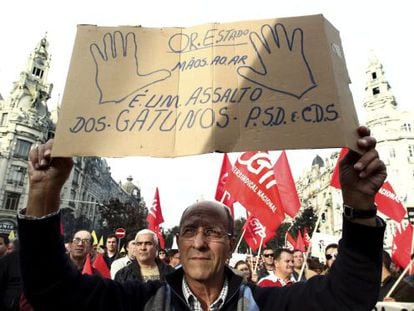 Manifestaci&oacute;n contra la troika en Portugal.