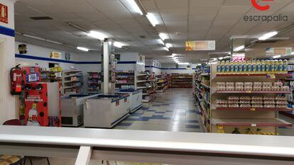 Interior del supermercado Fricarne de Castello de Rugat.