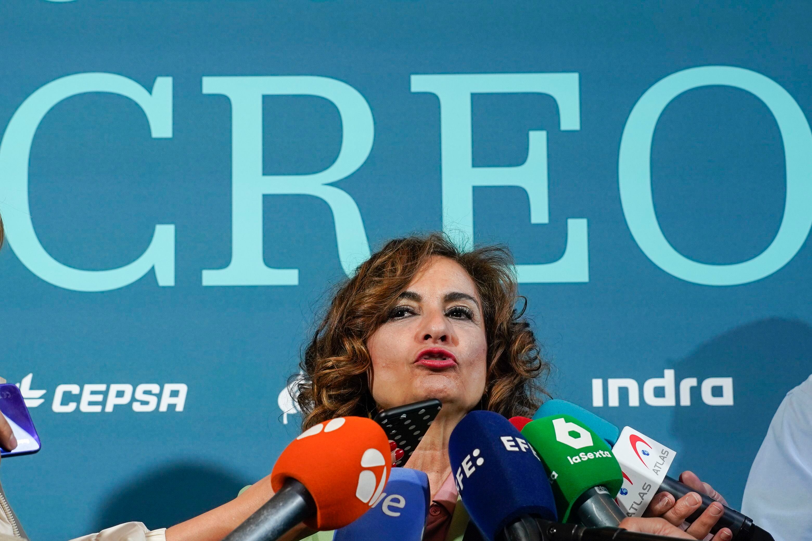María Jesús Montero: “España no va a competir con otras economías en costes laborales”