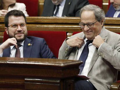 Quim Torra y Pere Aragonès en el pleno del Parlament.
 