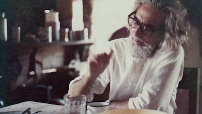 Ernesto Cardenal in a file image in the documentary 'Ernesto en la Tierra'.