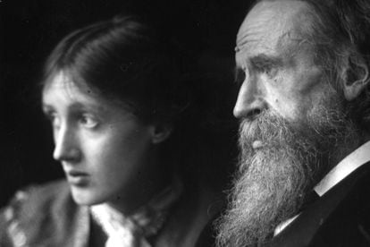 Virginia Woolf

“No hay barrera, cerradura, ni cerrojo que puedas imponer a la libertad mi mente”, proclamó la autora modernista británica, pionera del movimiento feminista y autora de clásicos como Una habitación propia.