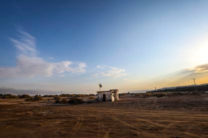 Construcciones abandonadas cerca del kibutz Kalia, asentamiento israelí en Cisjordania a orillas del mar Muerto. 