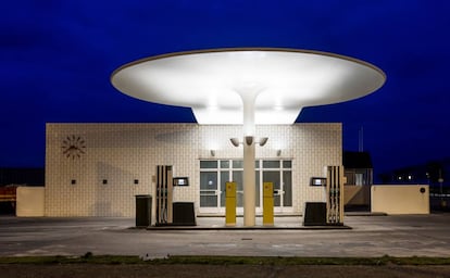 La gasolinera diseñada por Arne Jacobsen en Skovshoved, a media hora al norte de la capital danesa.