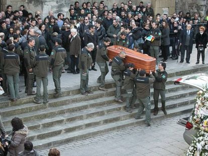 Funeral dels dos agents rurals assassinats per un caçador.