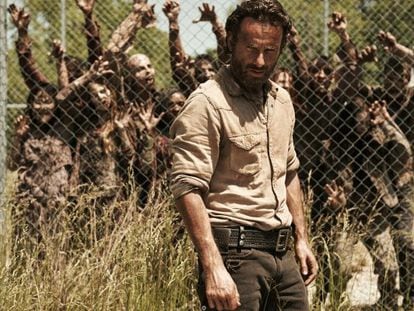 Mordiscos, sangre y más tensión en lo nuevo de 'The Walking Dead'