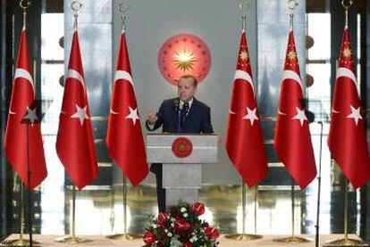 El presidente turco, Recep Tayyip Erdogan, en una conferencia de embajadores, este lunes en Ankara.
